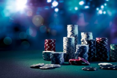Live dealer tables at gambar roulette showing blackjack and roulette studios